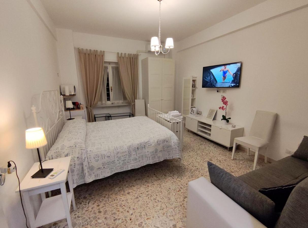 Sergio Tourist Rental Close Tiburtina Station 로마 외부 사진