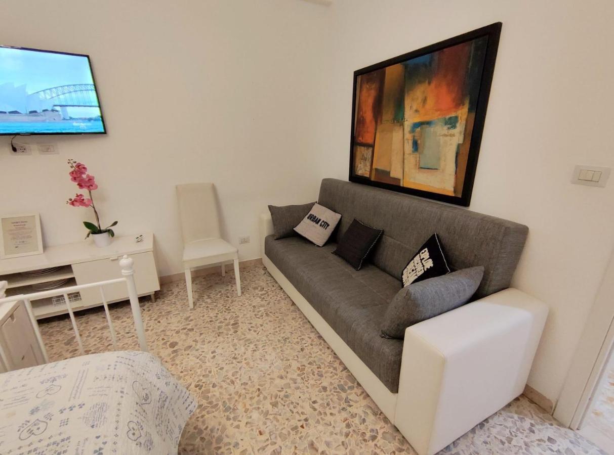 Sergio Tourist Rental Close Tiburtina Station 로마 외부 사진