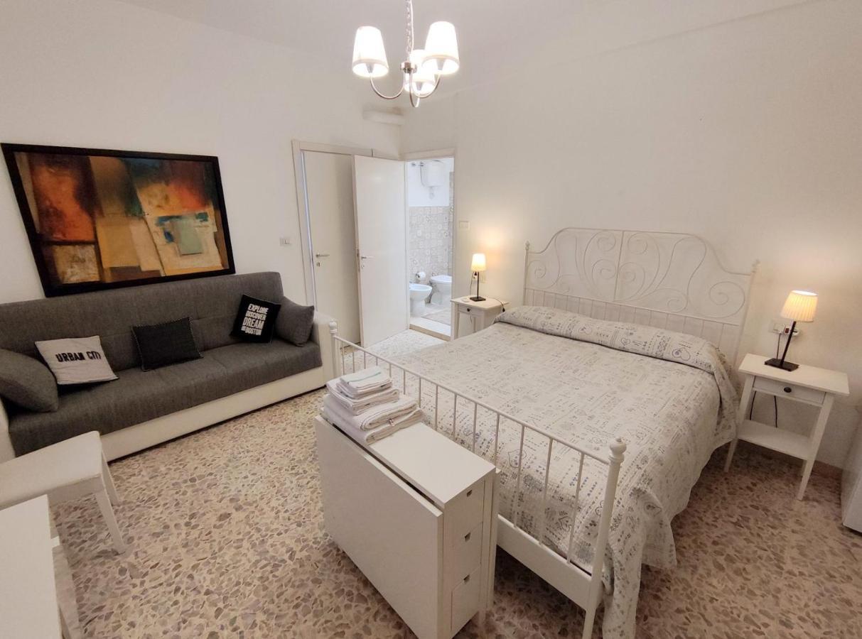 Sergio Tourist Rental Close Tiburtina Station 로마 외부 사진