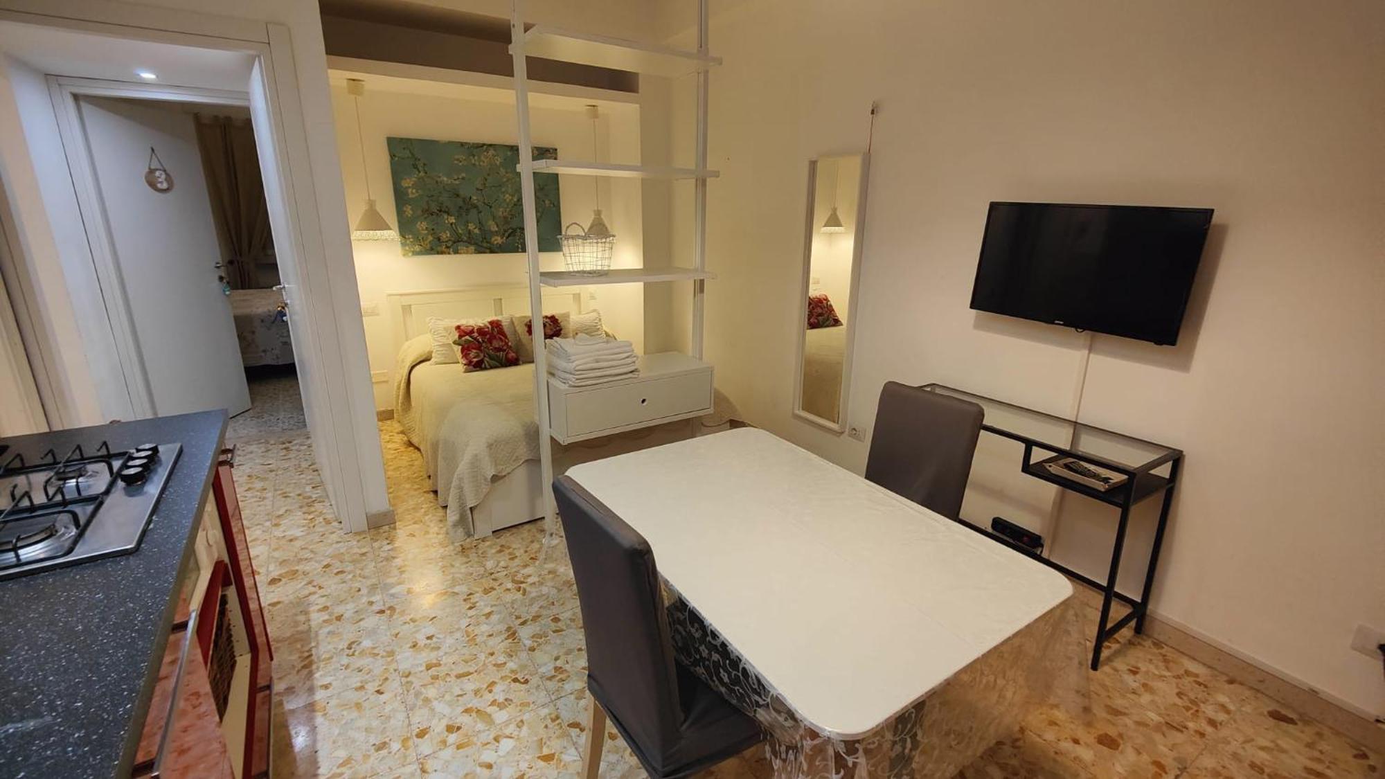 Sergio Tourist Rental Close Tiburtina Station 로마 외부 사진