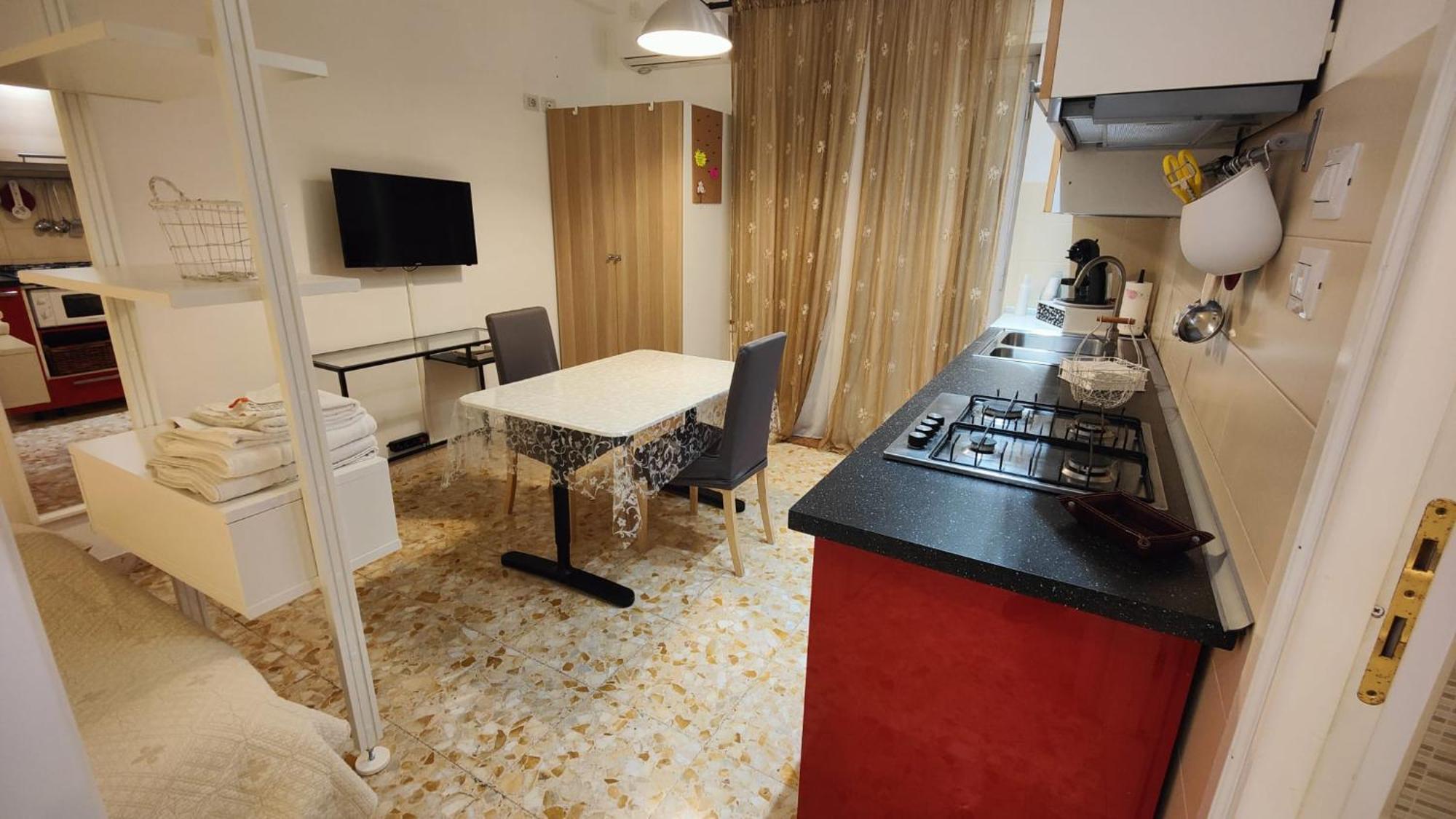 Sergio Tourist Rental Close Tiburtina Station 로마 외부 사진