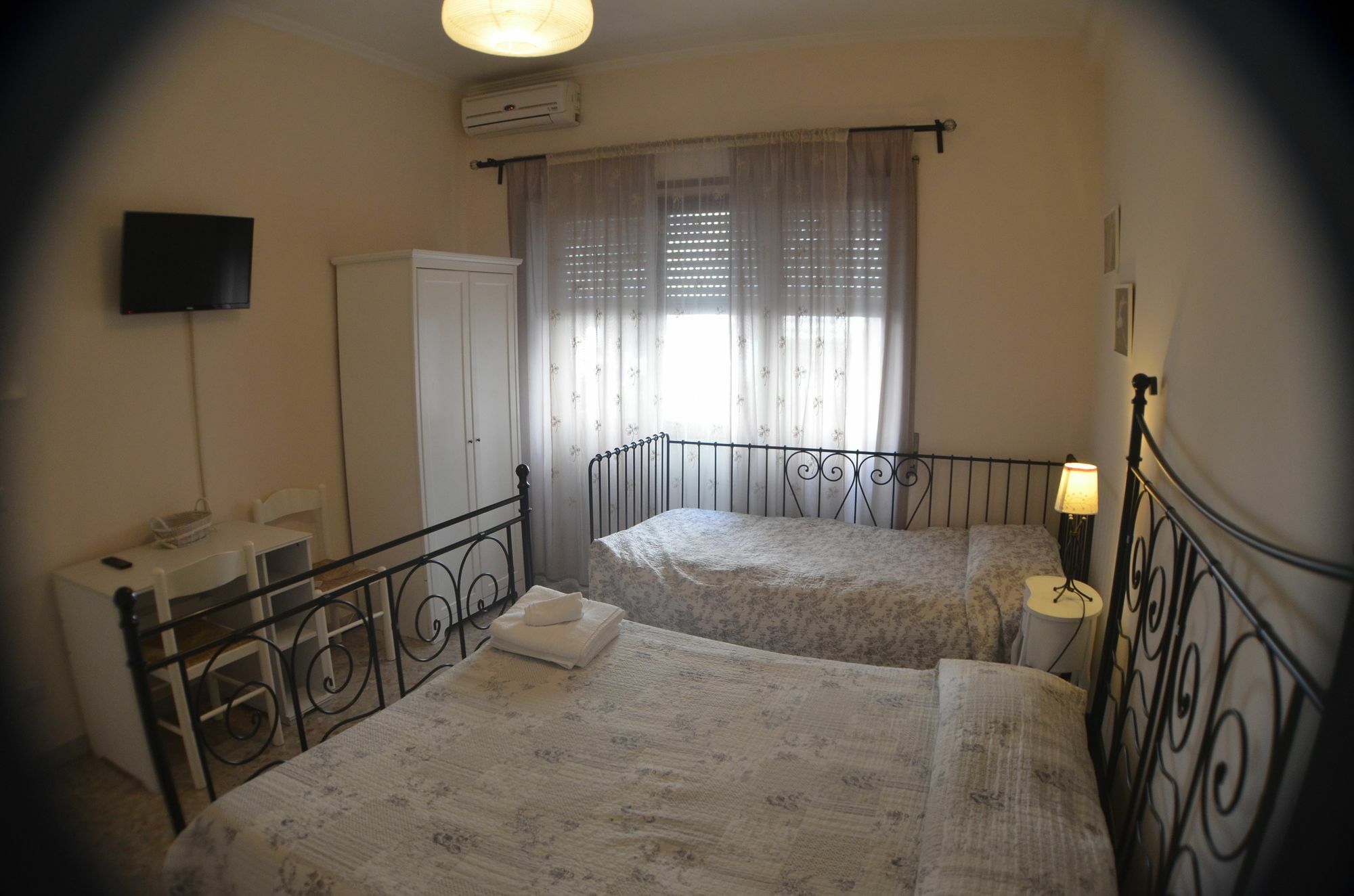 Sergio Tourist Rental Close Tiburtina Station 로마 외부 사진