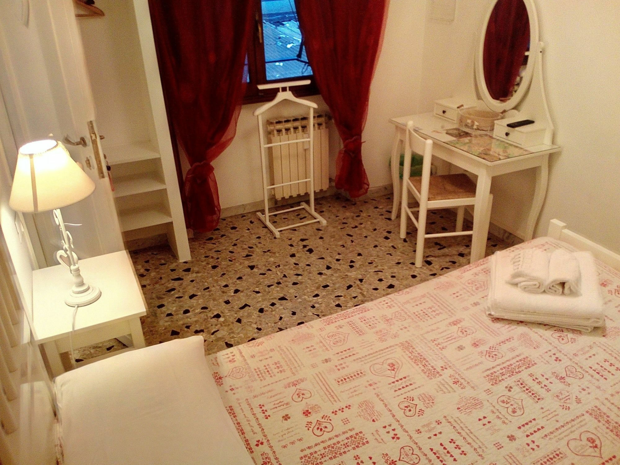 Sergio Tourist Rental Close Tiburtina Station 로마 외부 사진